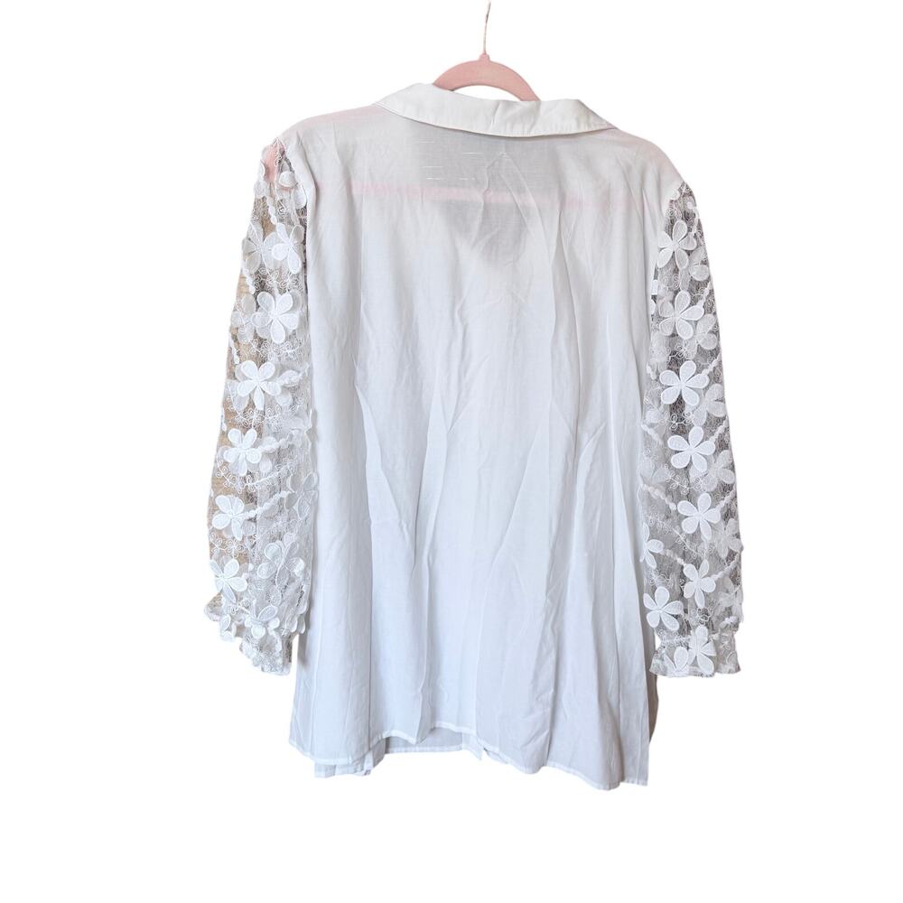 Plus size 3X white button front blouse with lace floral balloon sleeves dopamine - Picture 2 of 6